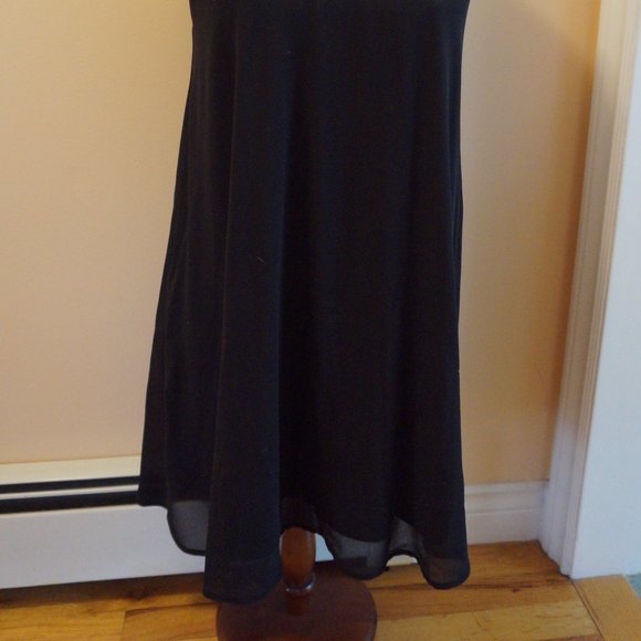 Crochet topped dress - Picture 4 of 4